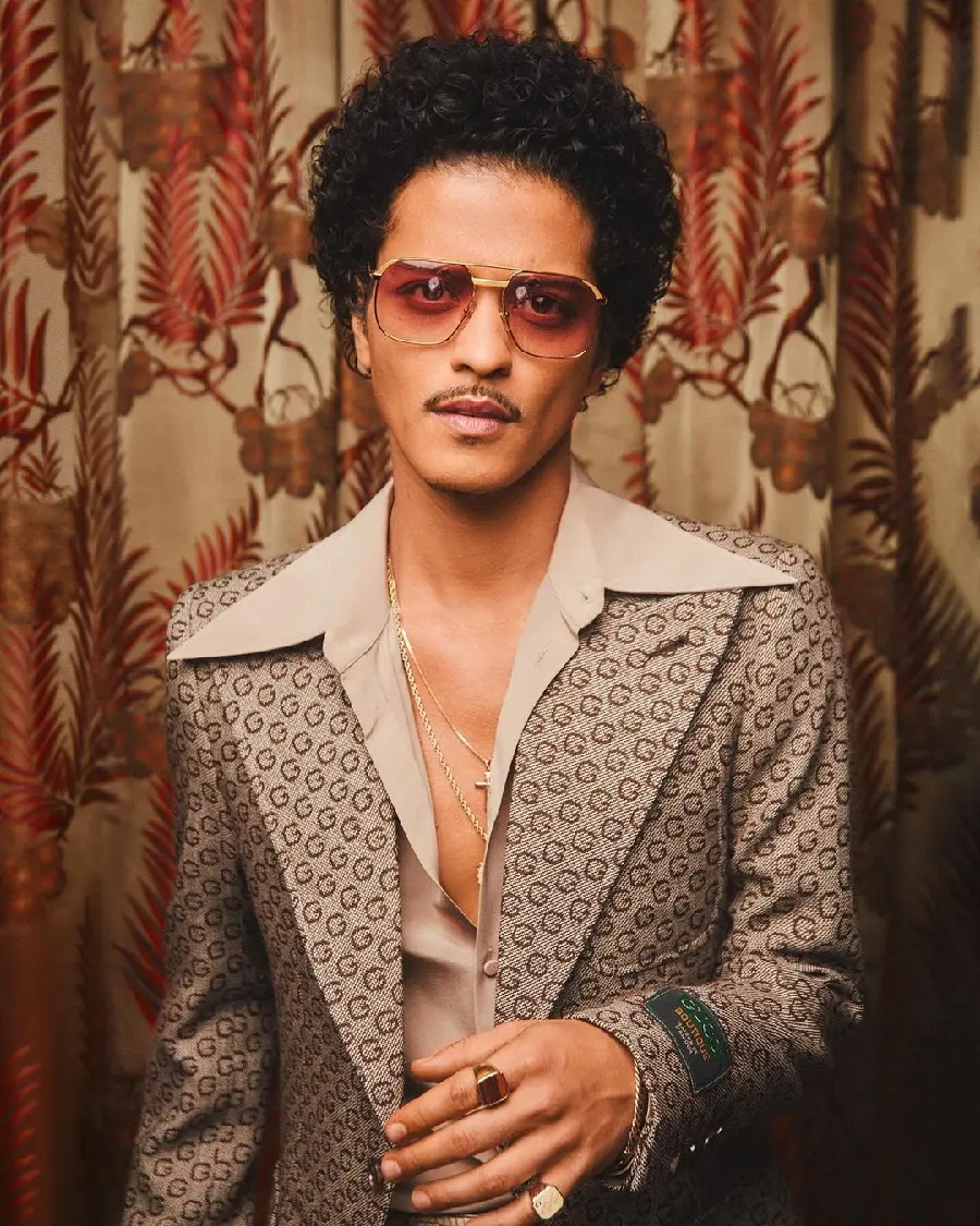 Bruno Mars Dancer Performance Photos