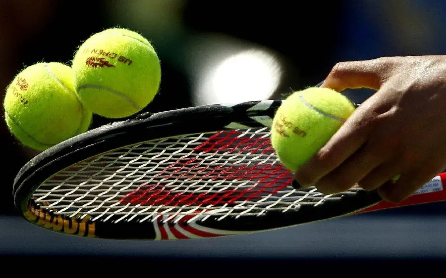 Tennis sport image for elegant profiles on International Tennis Day