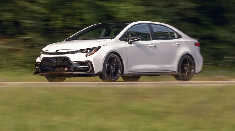 White Toyota Corolla 2021 HD quality photo