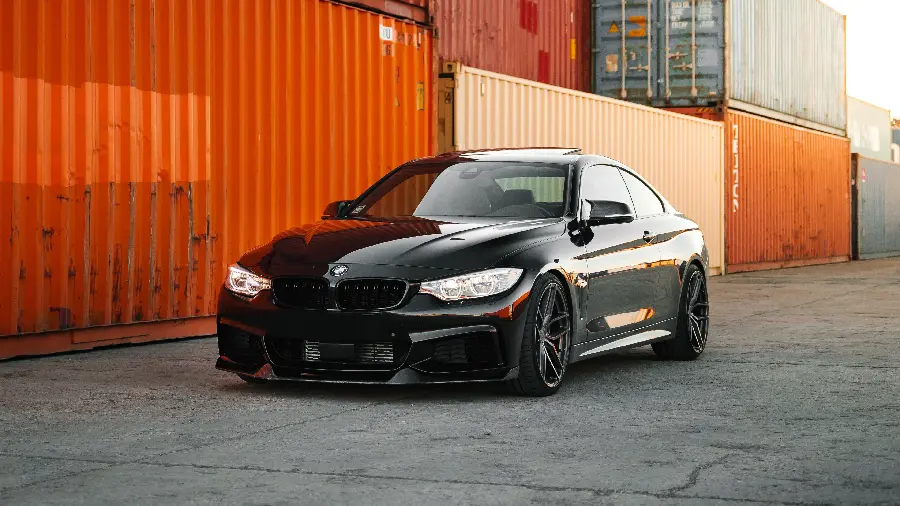 BMW 3 Series 4K Quality Wallpaper for Devices