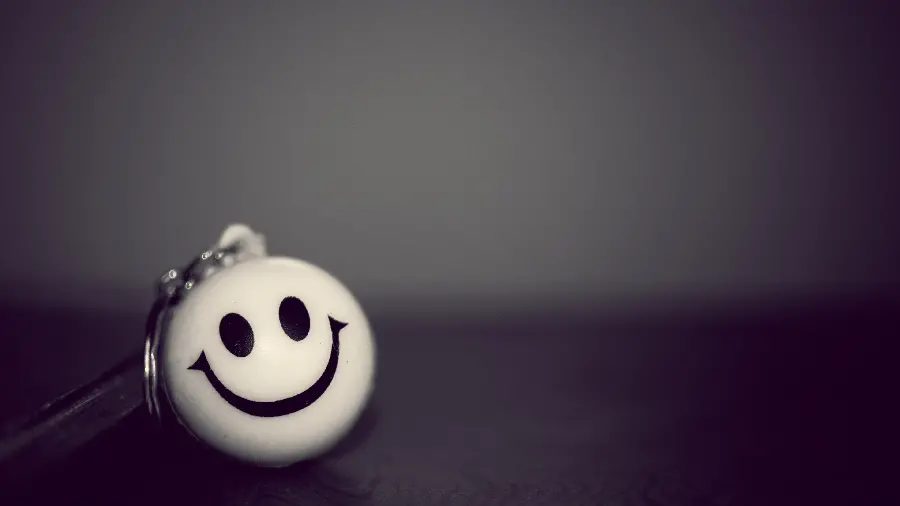 Telegram Profile Smiling Wallpaper HD Quality