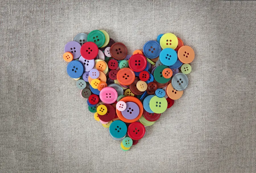 Beautiful Wallpapers of Colorful Heart-Shaped Buttons