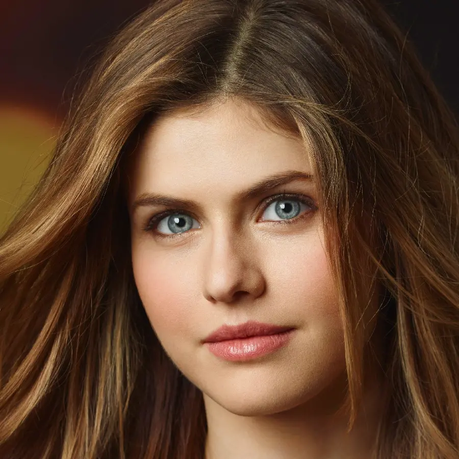 Alexandra Daddario Profile Picture For Social Media