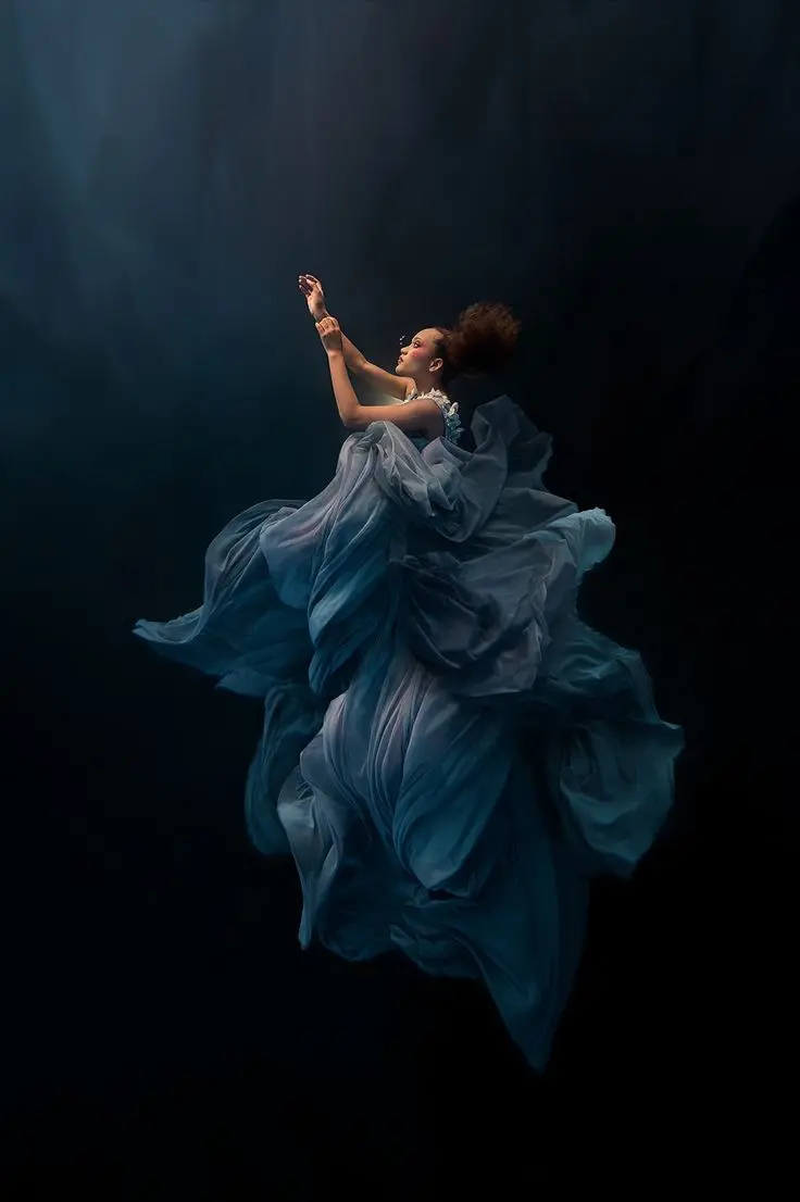 Luxury Girly Swimming Profile Picture for Social Media