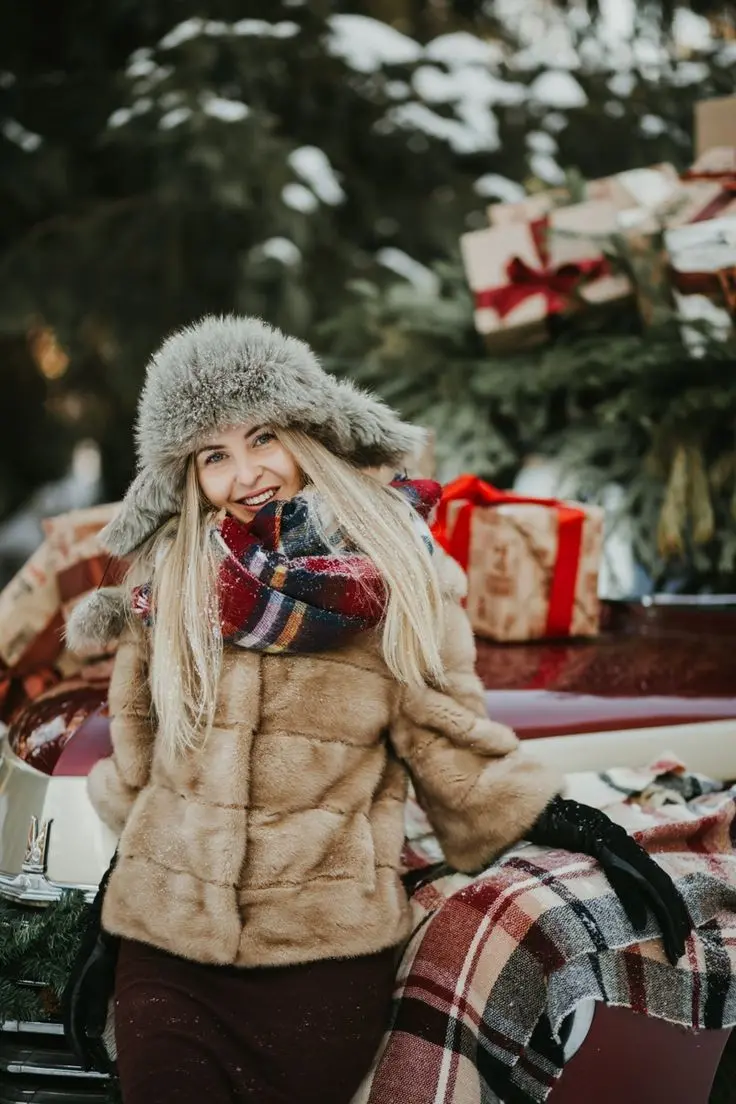 Beautiful luxury Christmas profile picture for girls with high quality
