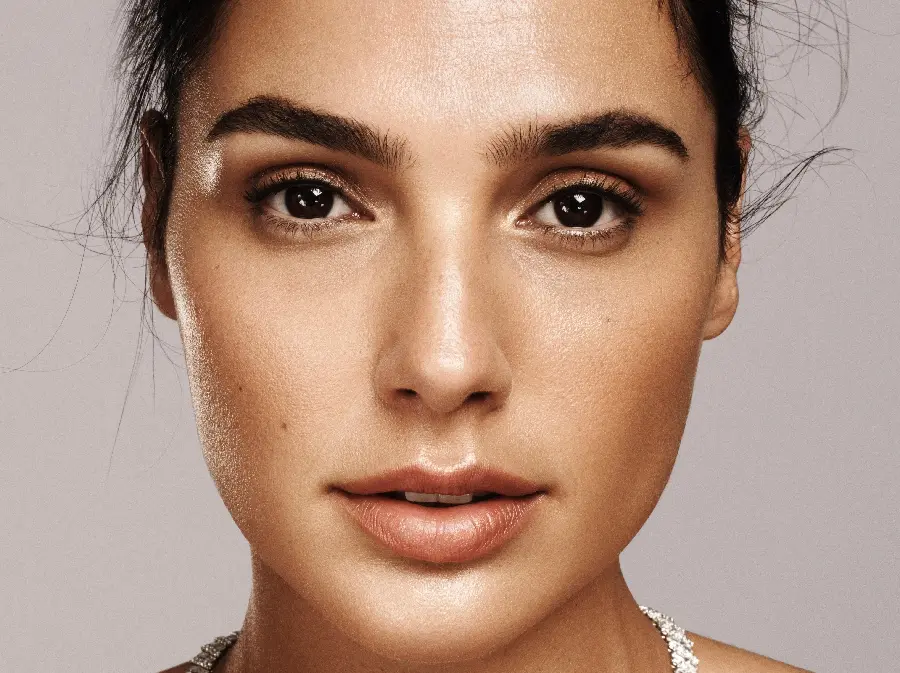 Gal Gadot Profile Picture 2025