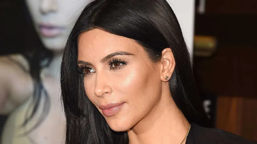 High Quality Kim Kardashian Photo In Designer Evening Gown
