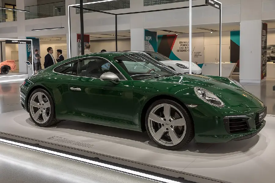 Porsche 911 4K Quality Wallpaper for Devices