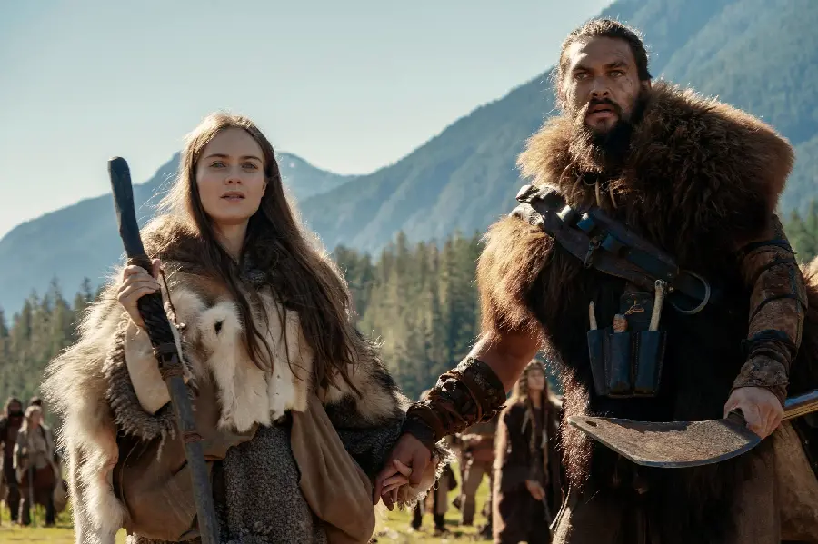 Jason Momoa and Hera Hilmar in See TV Series Photo