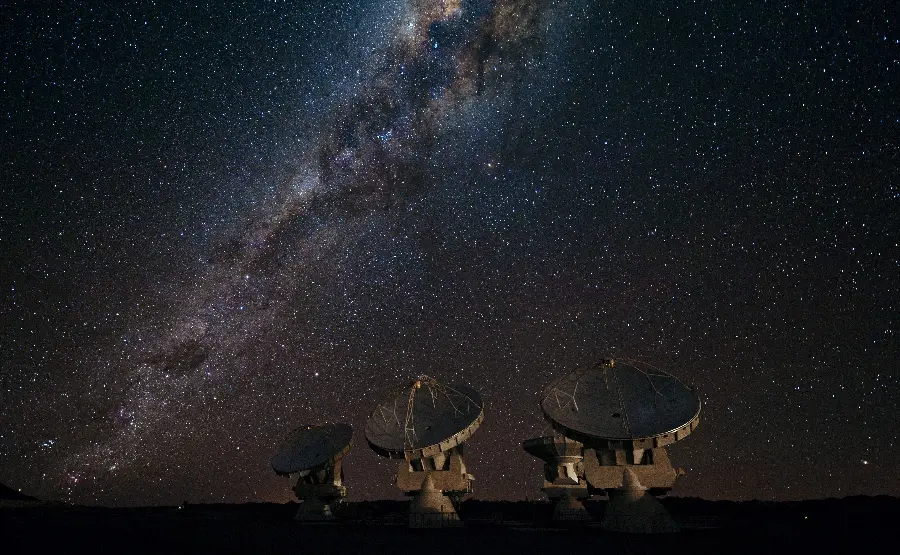 Beautiful Radio Telescope Premium Image For Astronomy Fans