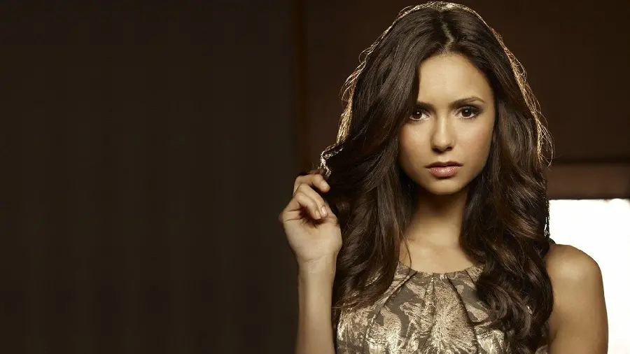 High Quality Nina Dobrev Photo
