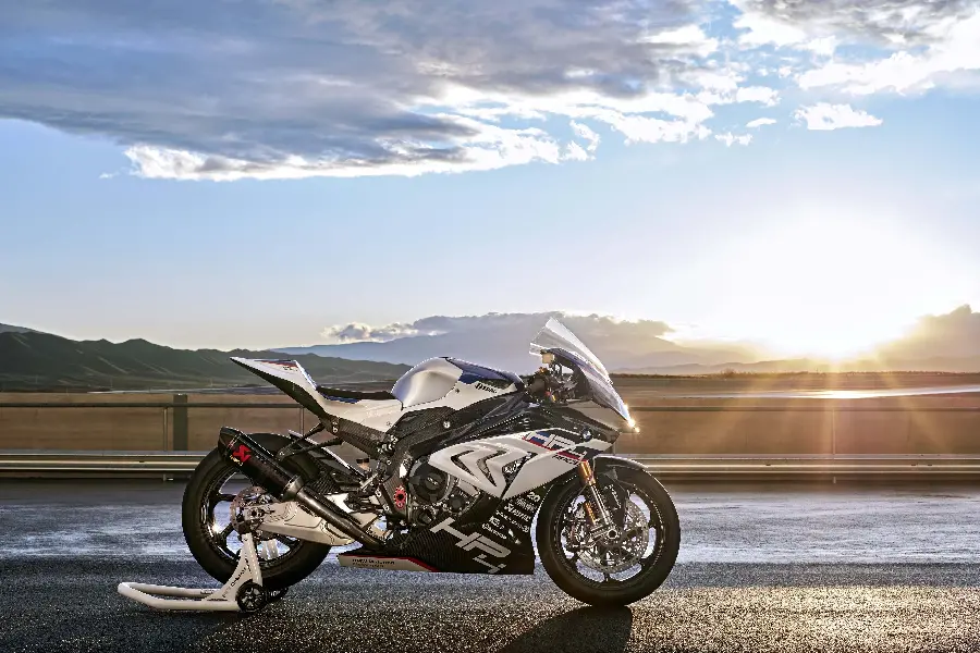BMW H4 Race Motorcycle High Quality Photo