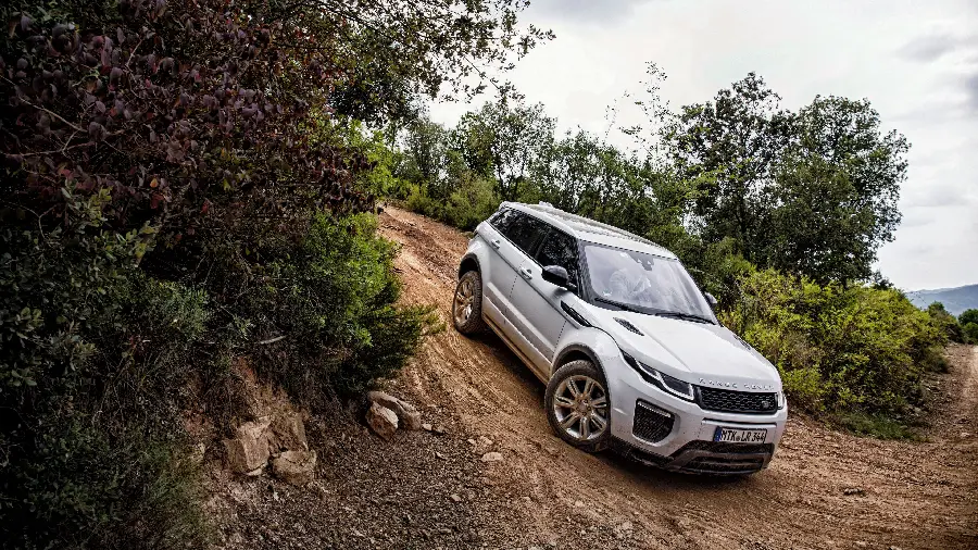Range Rover Evoque Silver Car Photo