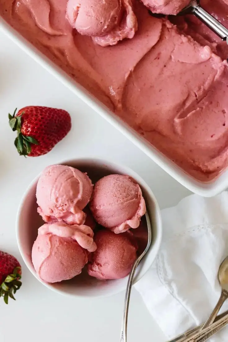 Premium Frozen Yogurt Photo for February 6 National Celebration