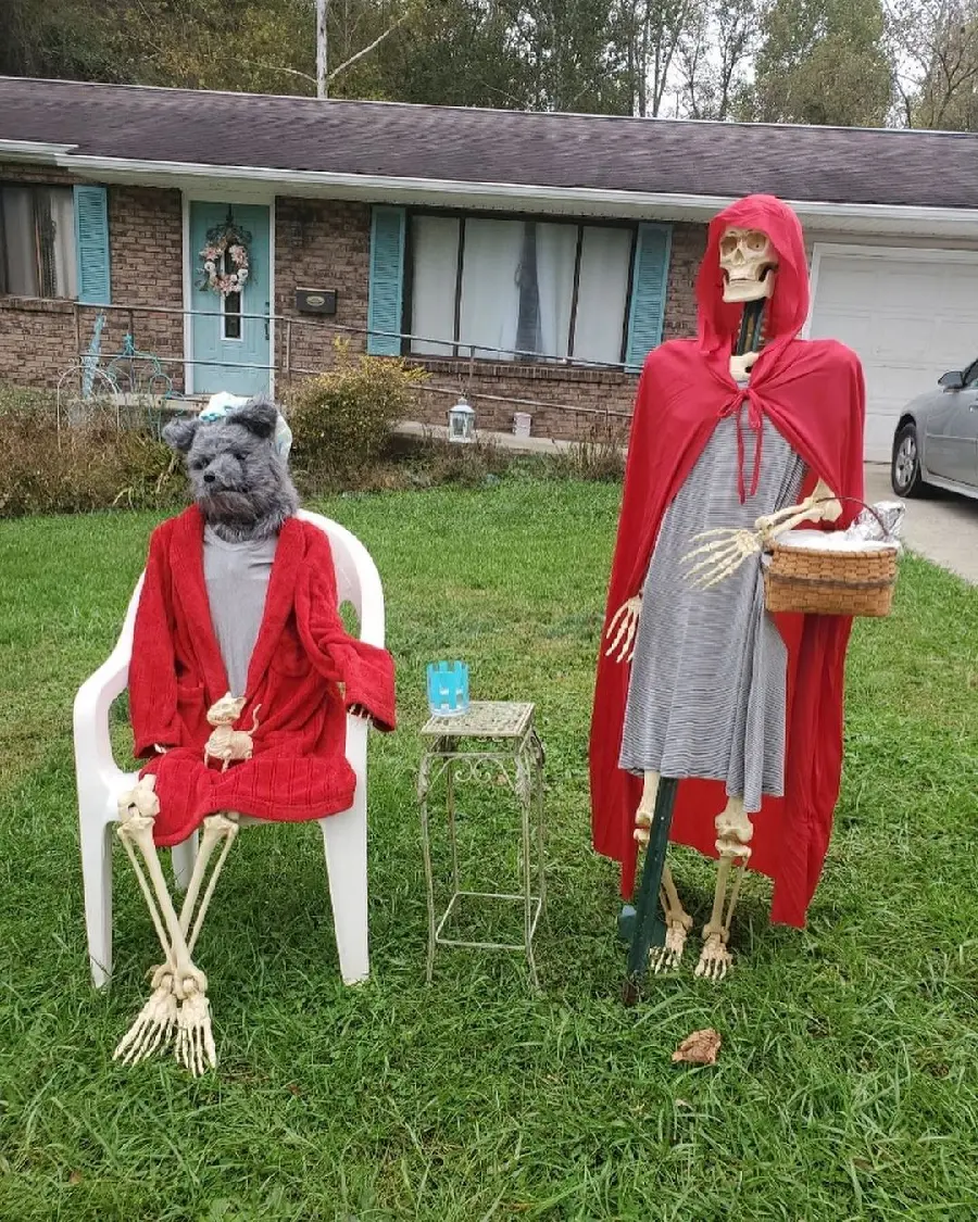 Scary Skeleton In Red Cloak Photo For Horror Wallpapers
