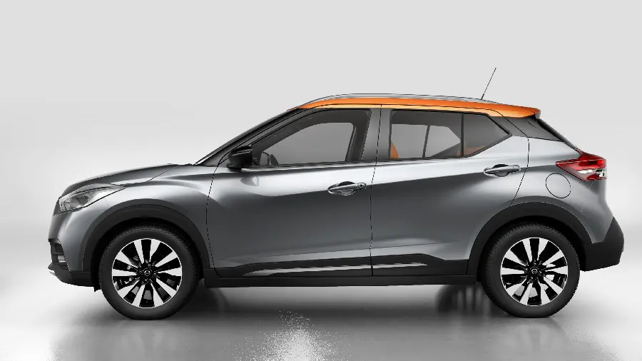 Nissan Kicks Silver Car Photo