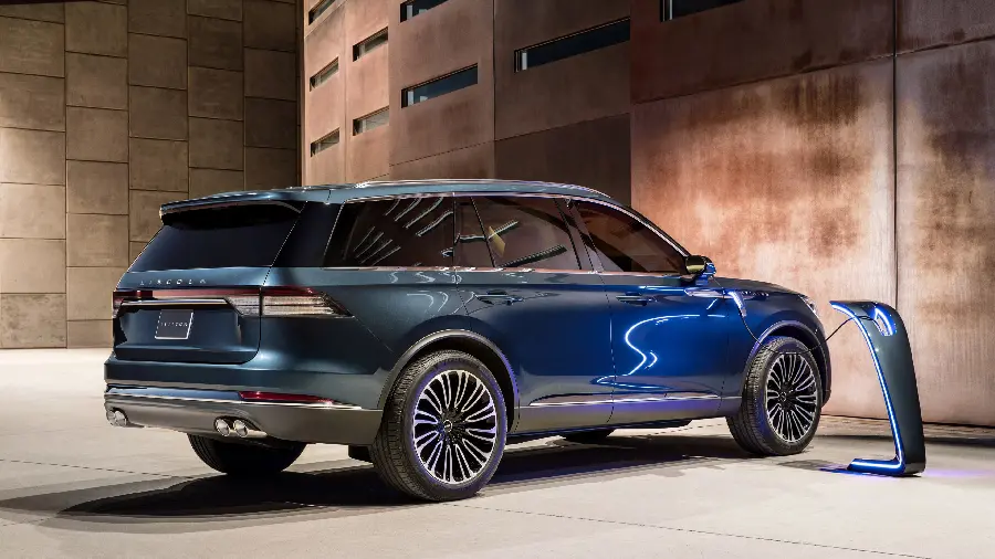 Lincoln Aviator Grand Touring plug-in hybrid photo premium
