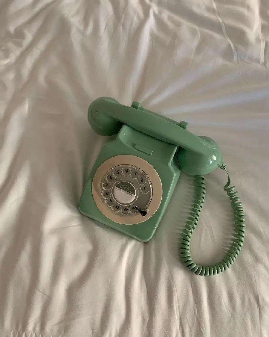 Vintage Classic Green Telephone Wallpaper in High Quality