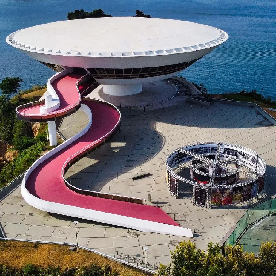 Niteroi Museum exterior view photos