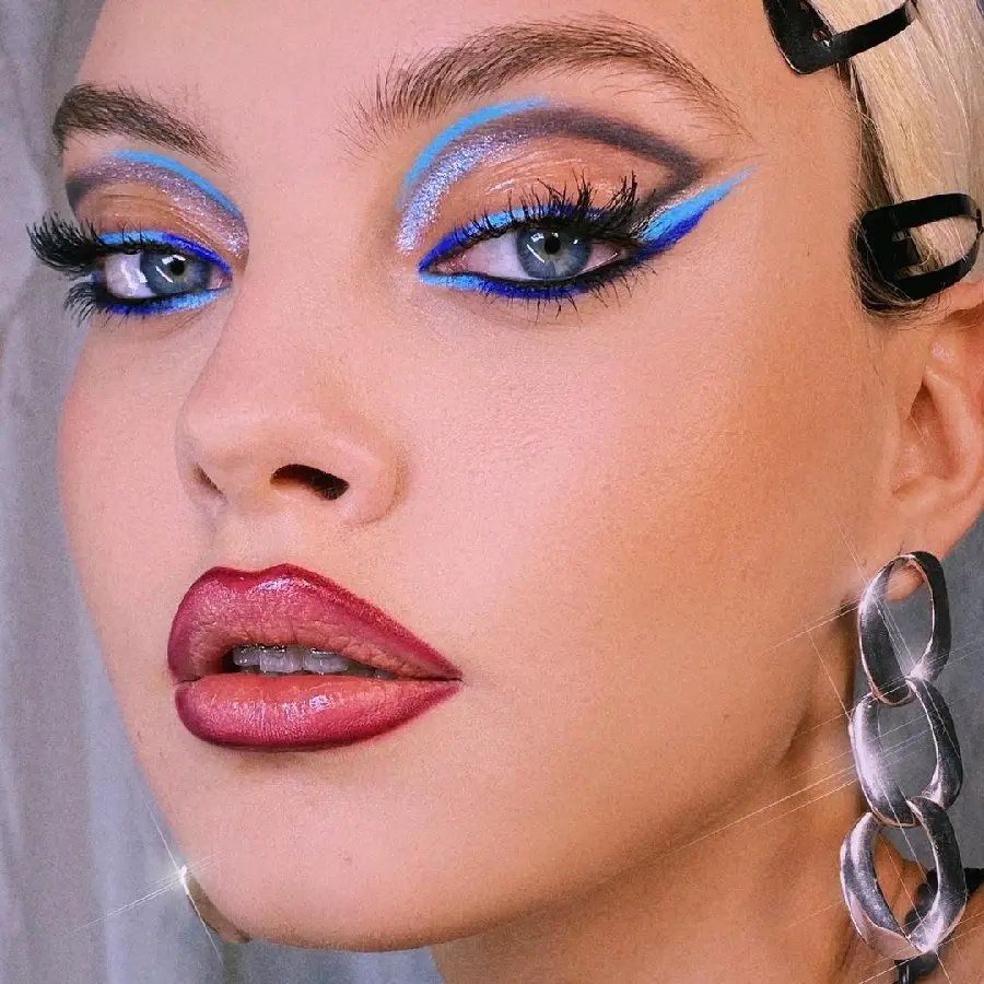 New Feminine Makeup Face Photo For Instagram Stories