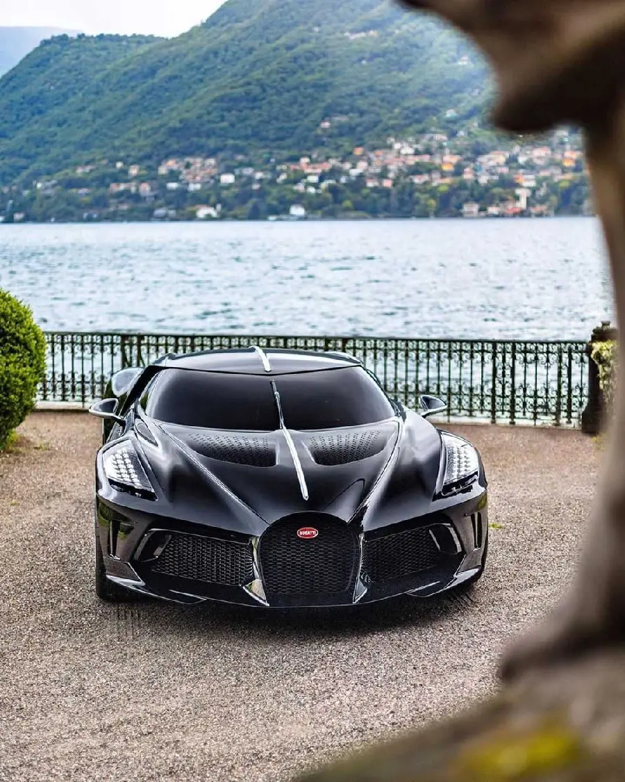 Bugatti Car Wallpaper for Mobile Devices