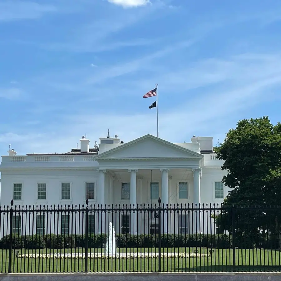 White House Exterior View Photo Download