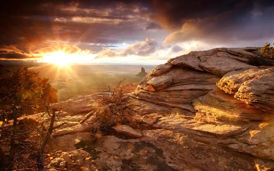 High quality beautiful sun landscape photo