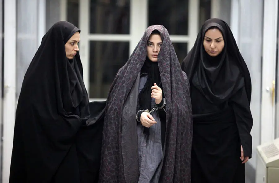 Tanaz Tabatabaei in Pouran Derakhshandeh Film