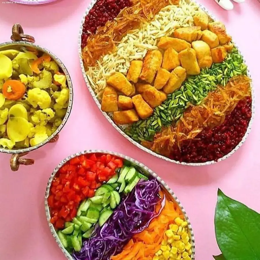 Shirin Polow Persian sweet rice with chicken photo HD