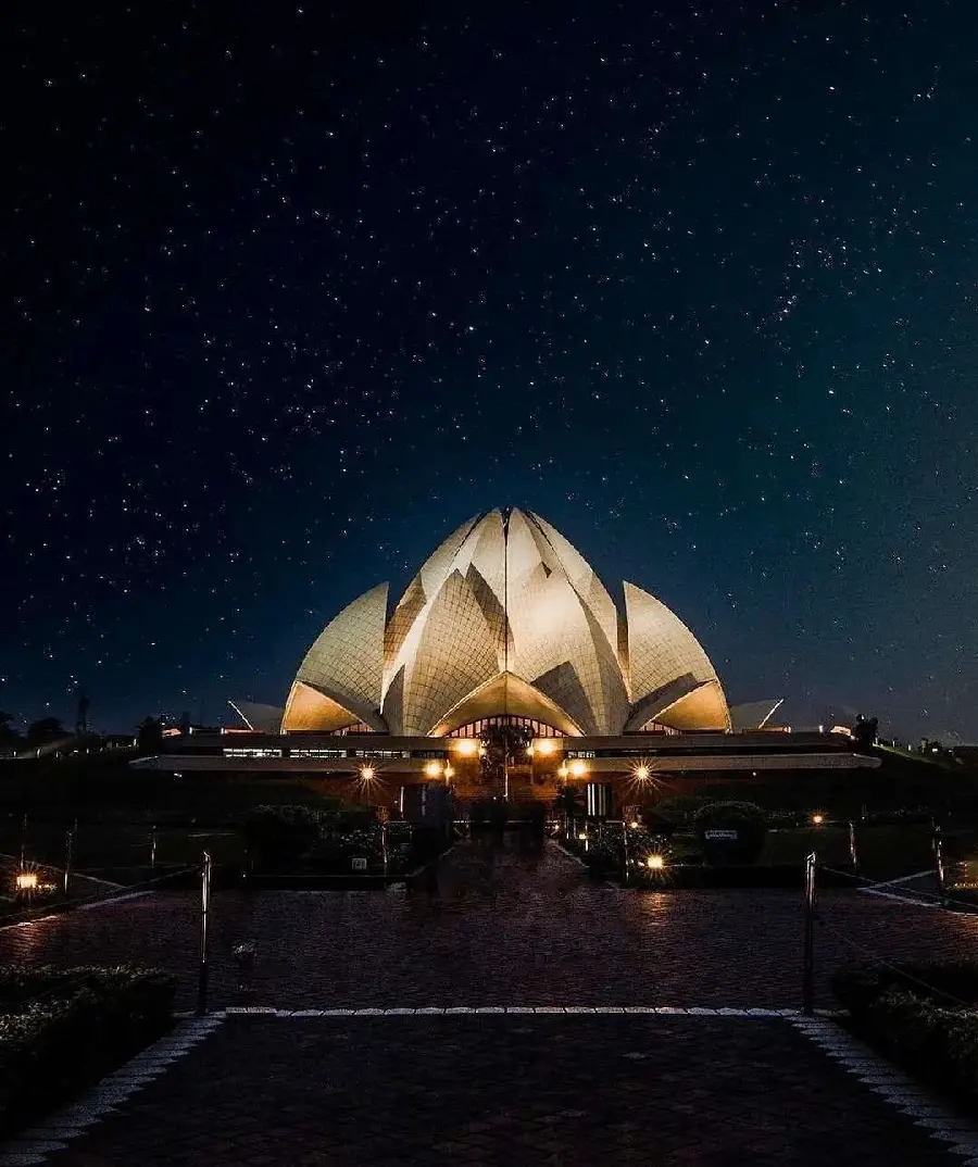 High Quality Lotus Temple Structure Photo