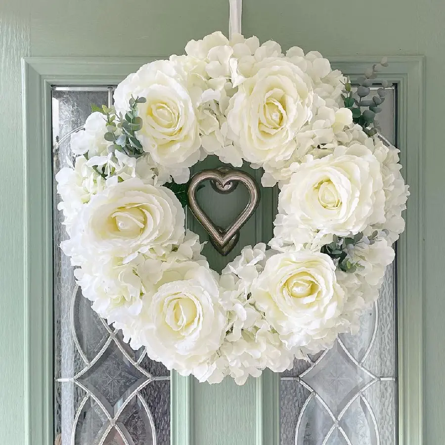 Beautiful Romantic White Rose Bouquet