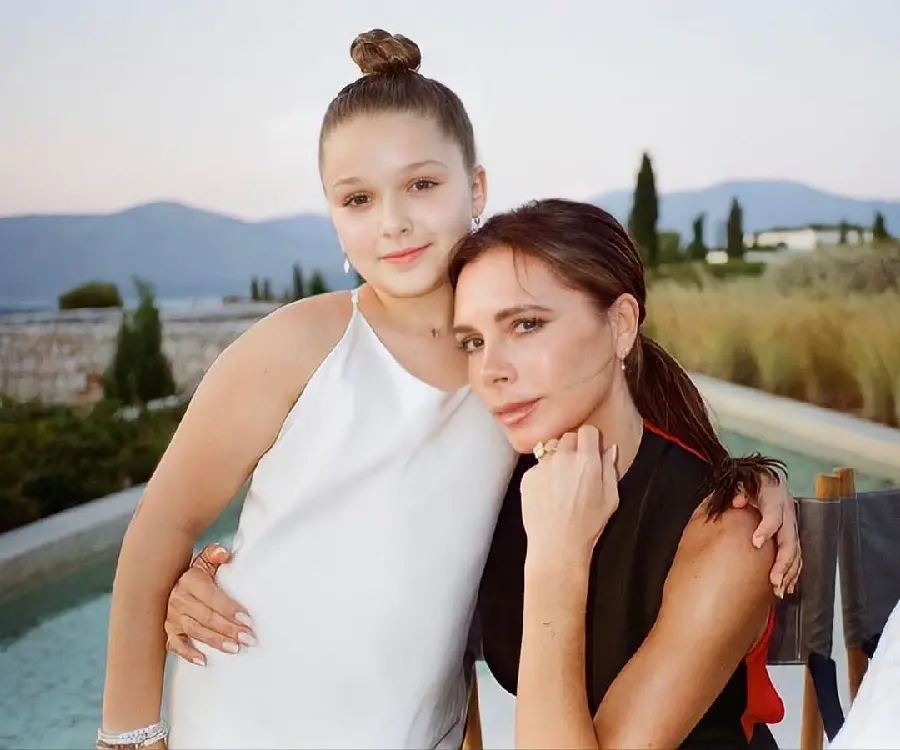 Victoria Beckham Daughter Photos