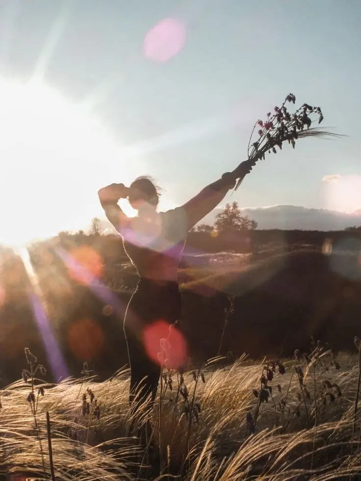 Professional grade girly nature photo for social media profiles