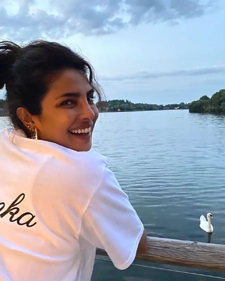 New Priyanka Chopra HD Photo Premium Quality Latest