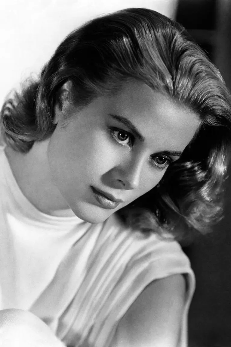 Download Grace Kelly Portrait Celebrating Classic Beauty