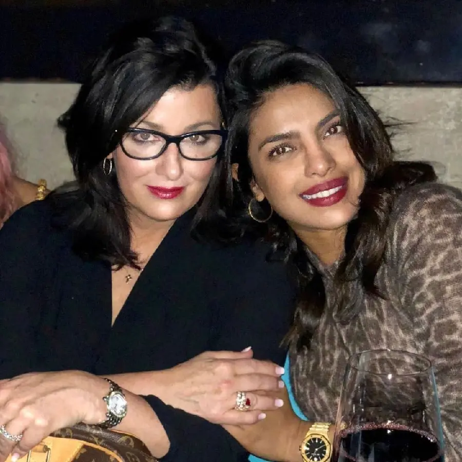 Priyanka Chopra With Mother HD Image Emotional Moment