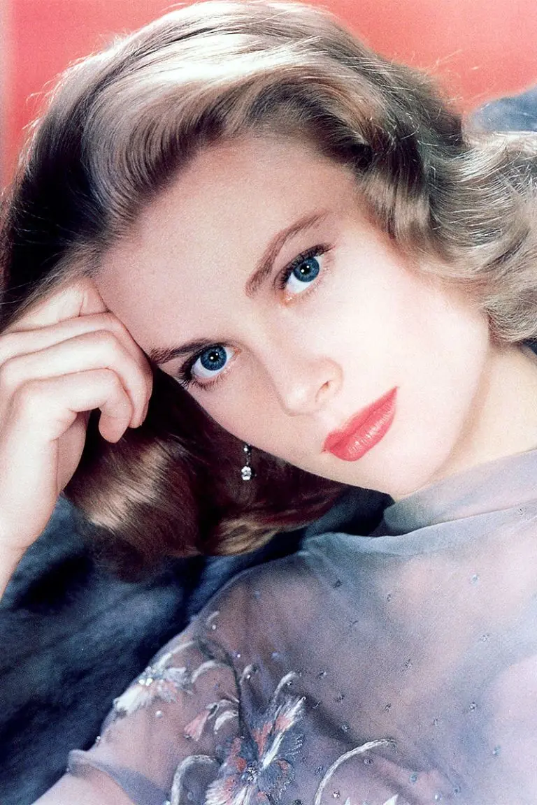 Grace Kelly High Quality Fashion Portrait and Modeling Photo