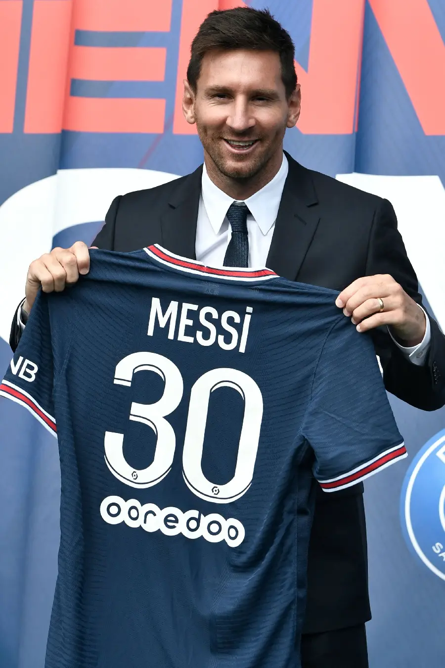 Lionel Messi PSG Wallpaper With Stadium Background