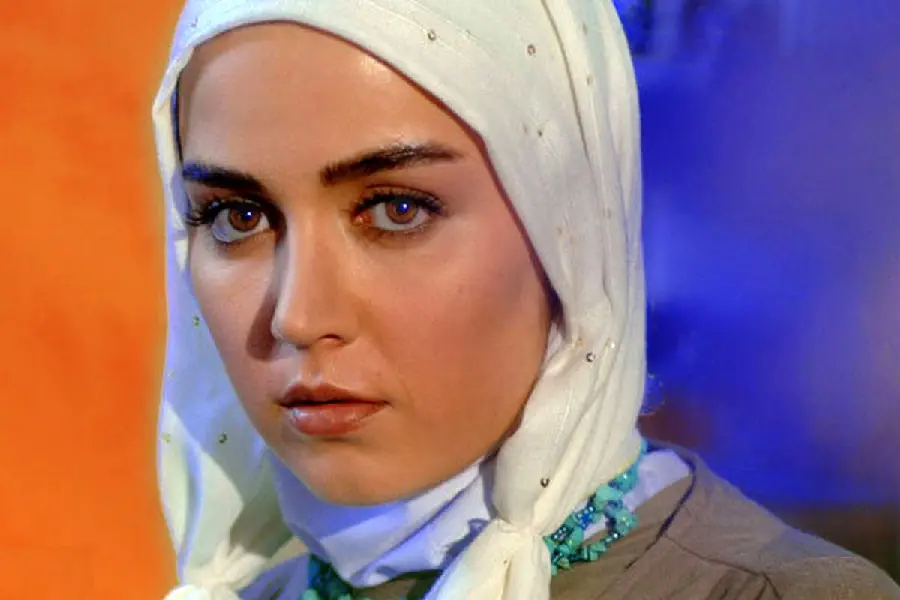 Afsaneh Pakroo Before Surgery Photo Download
