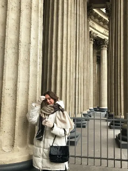 Elegant girl profile picture with high quality for Instagram