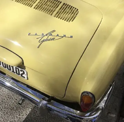 Rare and unique yellow photo for cool guys profiles