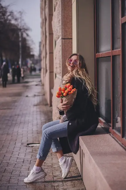 Full HD luxury girl profile picture without text
