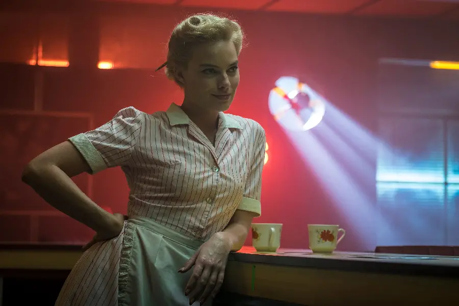 Download Margot Robbie background image in one of her movies