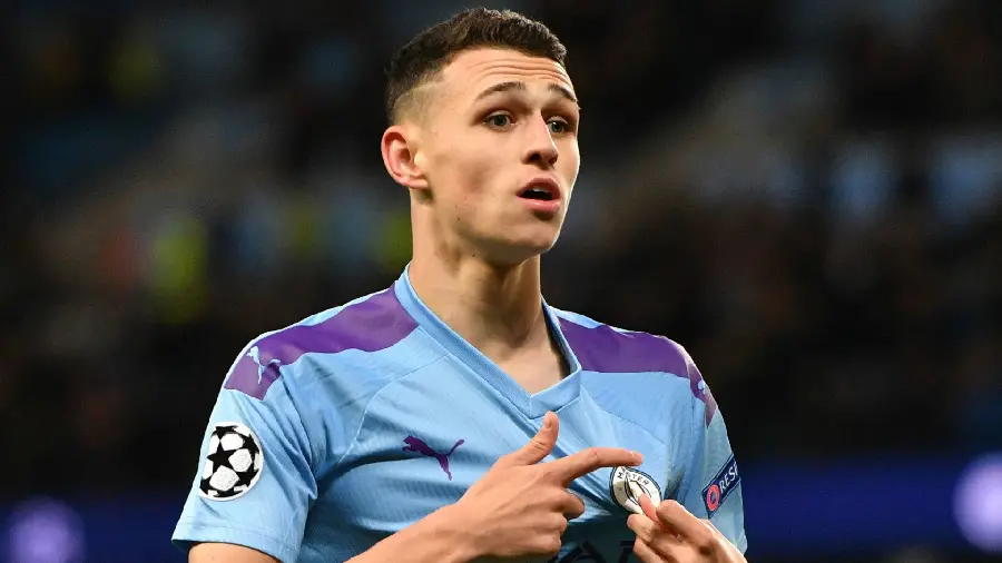 Download Phil Foden background image for laptop