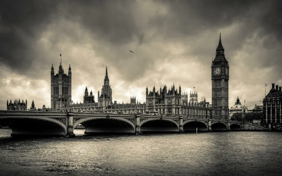 Black and white photo of London and the River Thames with the Clock Tower