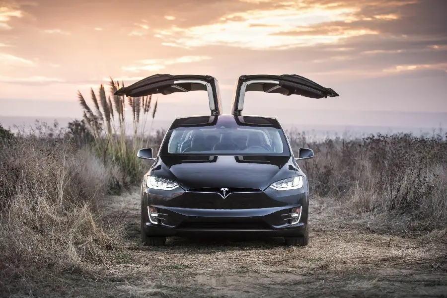 Wallpaper of the most attractive Tesla