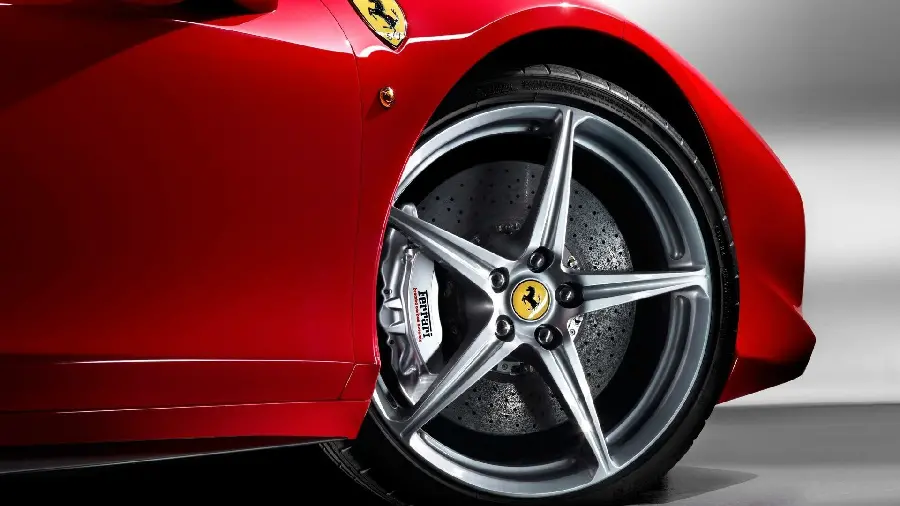 Photo of the Ferrari car with very stylish and durable rims