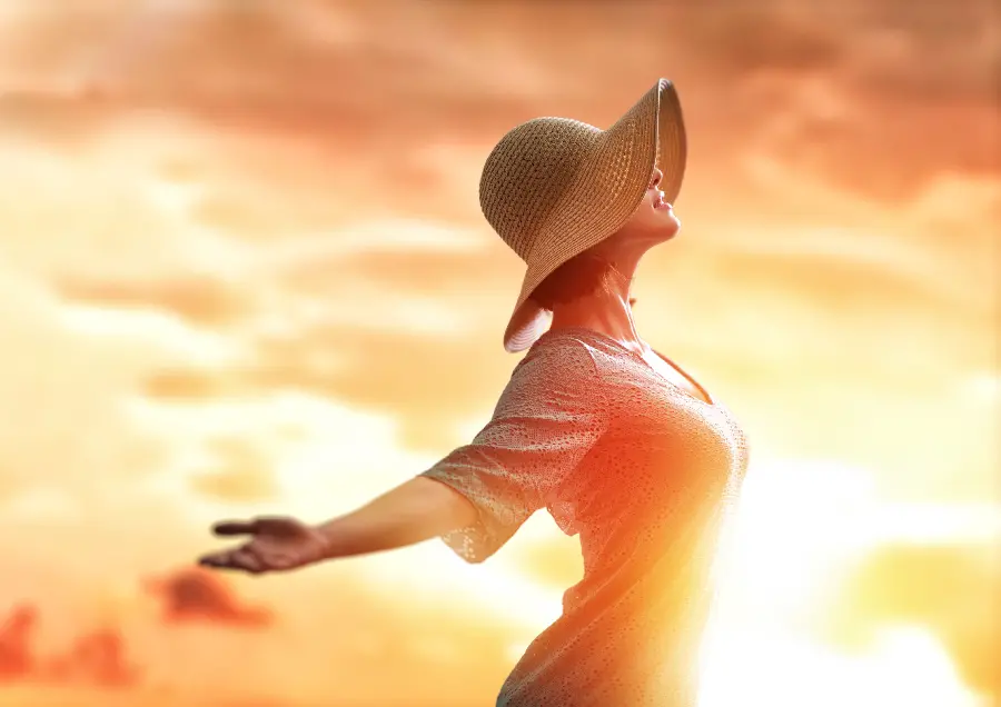 Photo with the concept of freedom for girls in 4k quality