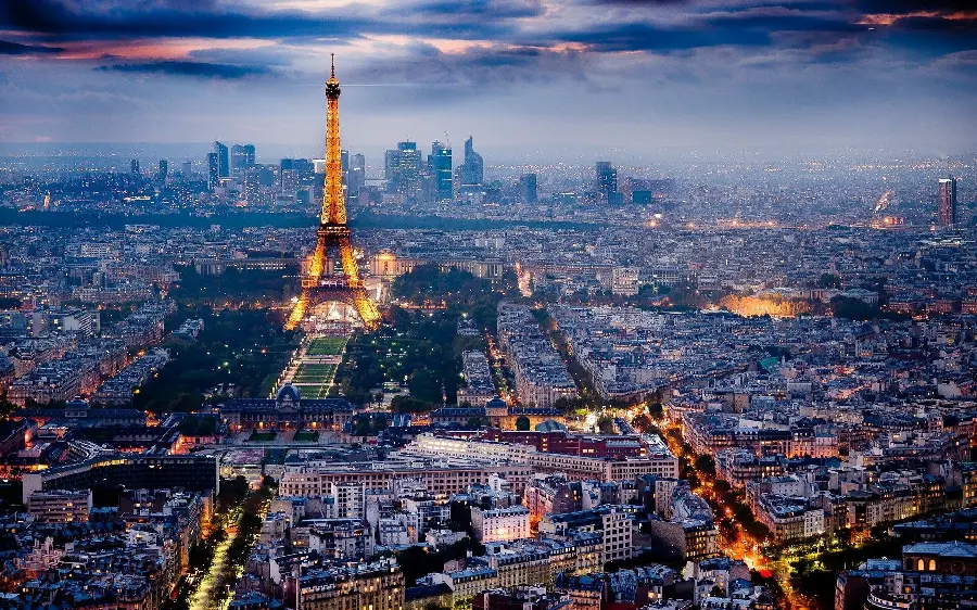 Beautiful mobile background of Paris and the illuminated Eiffel Tower at night in high quality