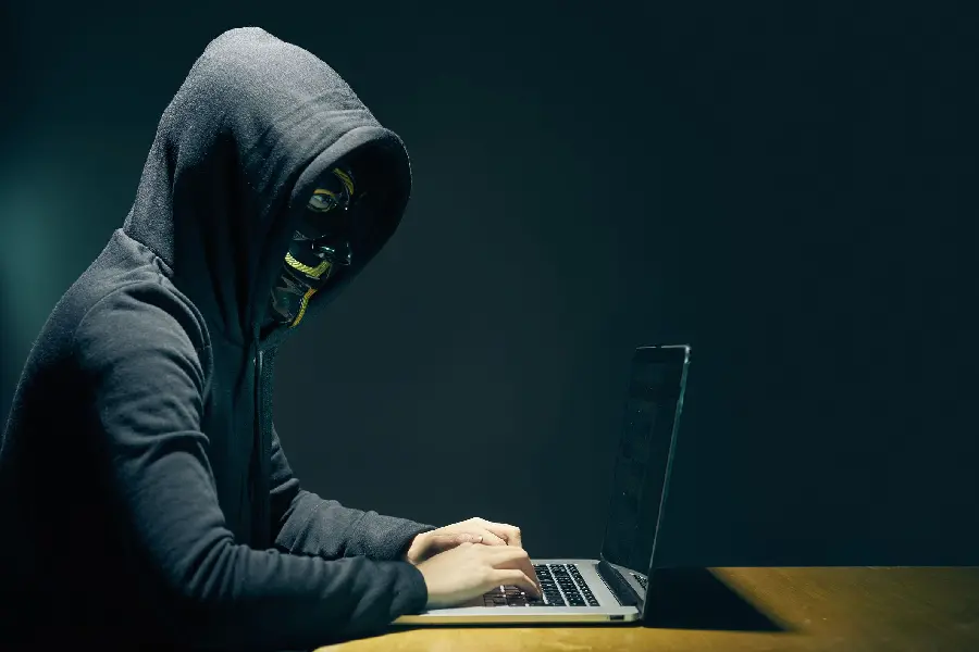 Gray hat hacker photo for profile and phone background